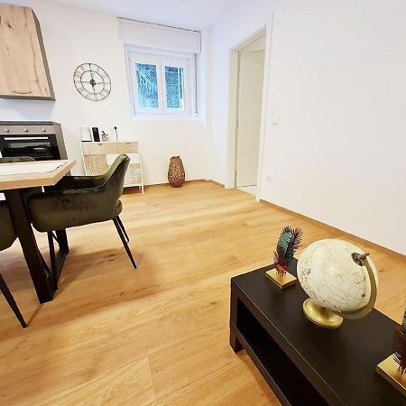 Apartment Palermo - Very Cosy, Calm And Close To The City Centre Болзано Екстериор снимка
